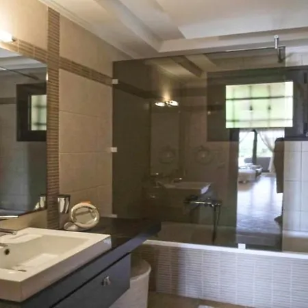 Luez Private Pool Villa, Elani * Siviri